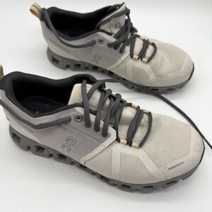 On Cloud cloud 5 waterproof sneakers size 9